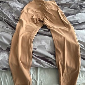 Lululemon women’s align leggings